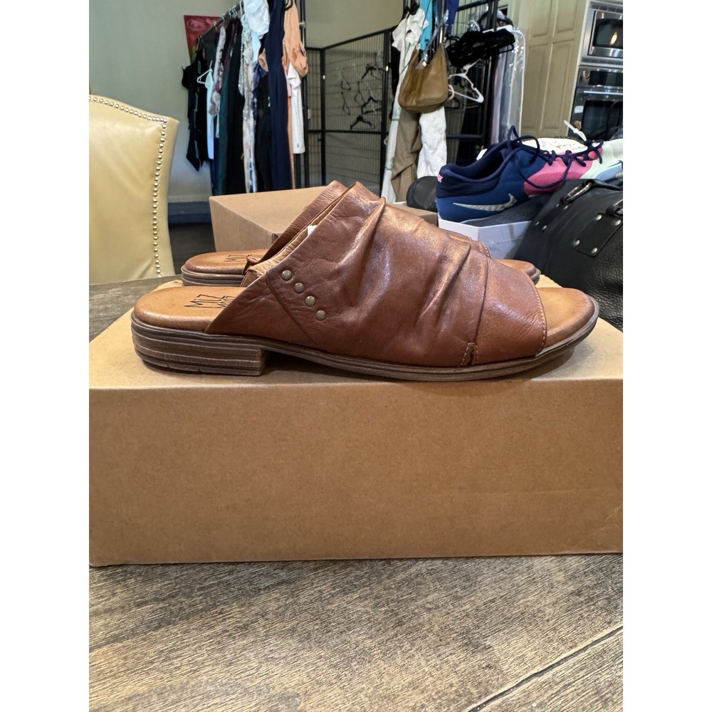 Miz Mooz Dandelion leather slide sandals in brandy Size 9 Wide - Picture 3 of 9